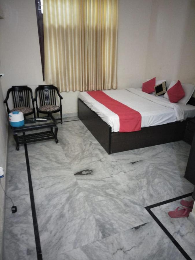 Hotel Tiger Regency Resort 사와이 마도푸르 외부 사진