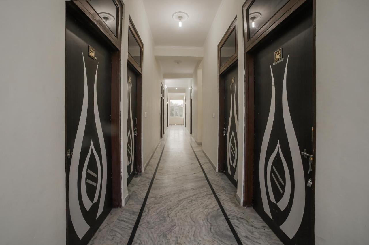 Hotel Tiger Regency Resort 사와이 마도푸르 외부 사진