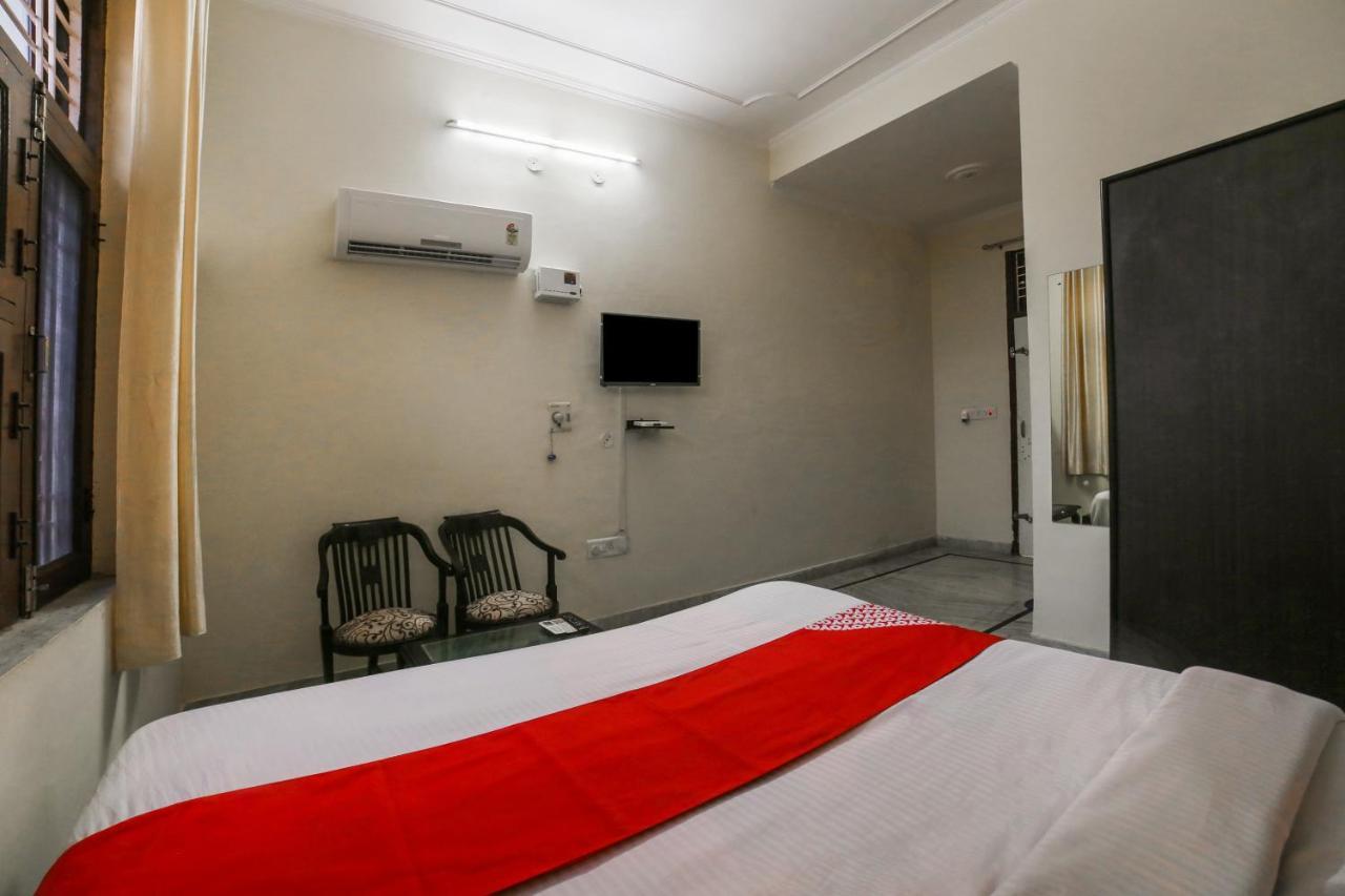 Hotel Tiger Regency Resort 사와이 마도푸르 객실 사진